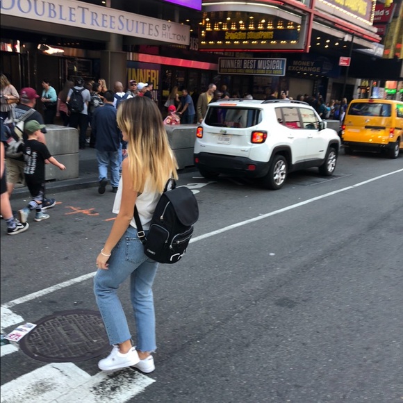 High Waist Zara Jeans - Picture 4 of 7